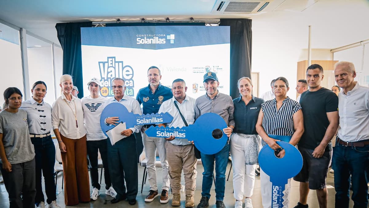 En Jamundí tres familias damnificadas por el sismo recibieron las llaves de su nuevas casas