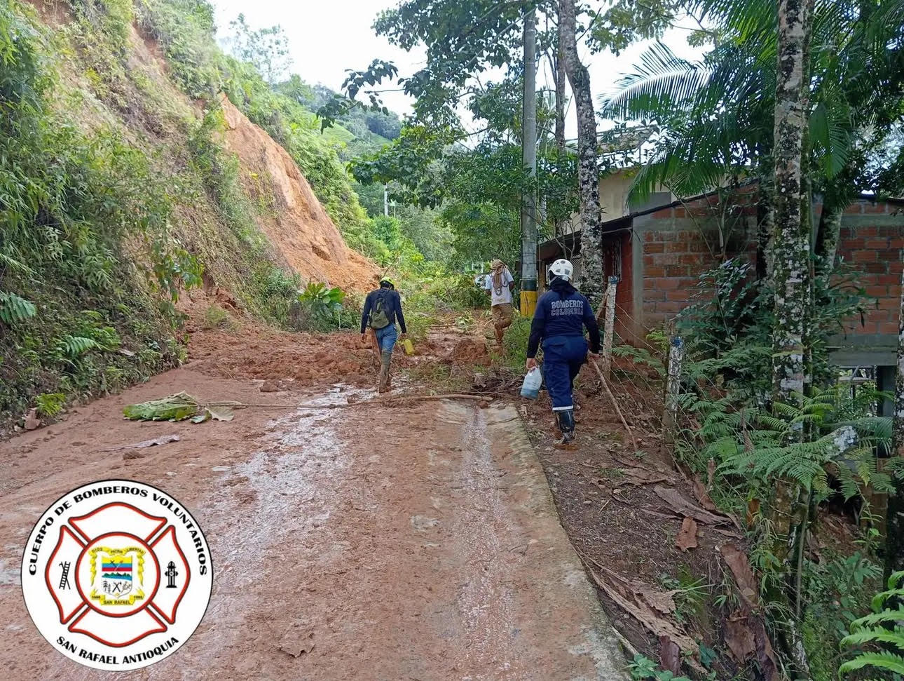 Afectaciones por las lluvias en San Rafael, Antioquia. Foto: Bomberos San Rafael.