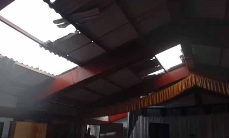 Emergencia en Santa Bárbara edificaciones destechadas- foto cortesía