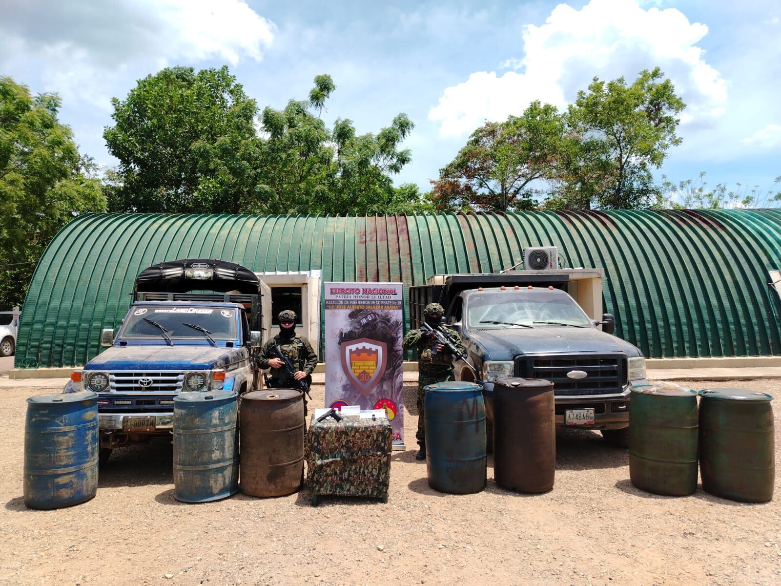 Combustible recuperado por autoridades en el Catatumbo / Foto: Ejército Nacional
