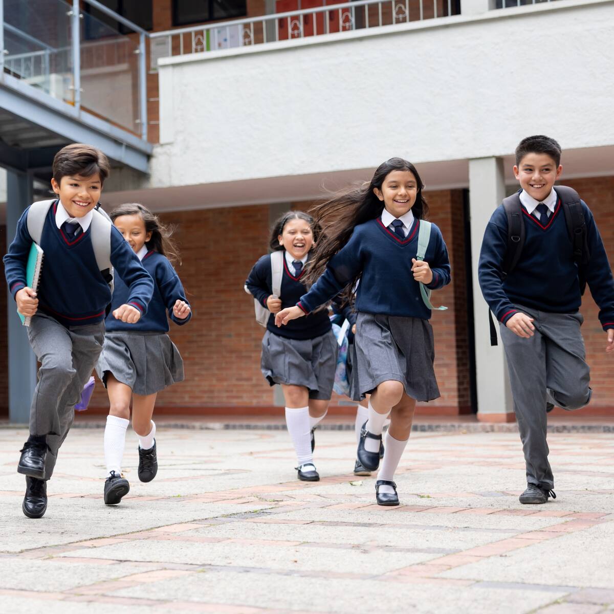 ¿Cambió de colegio a su hijo este 2026? Consejos clave para una adaptación exitosa, según expertos