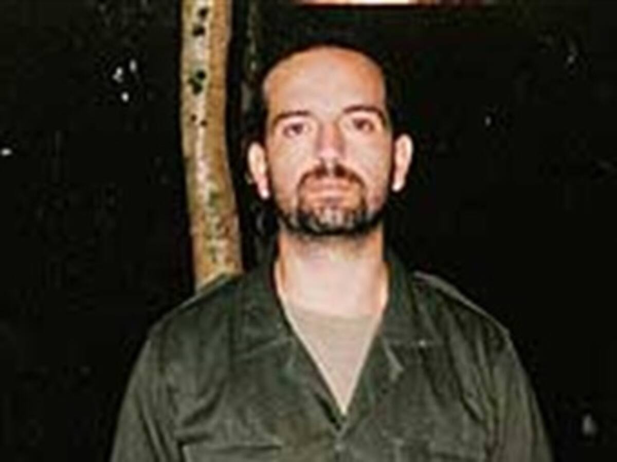 Guerrillero capturado dice saber dónde están los restos del Mayor Guevara