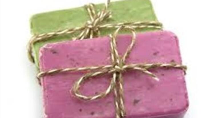 Jabones con aceite de cocina reciclado
