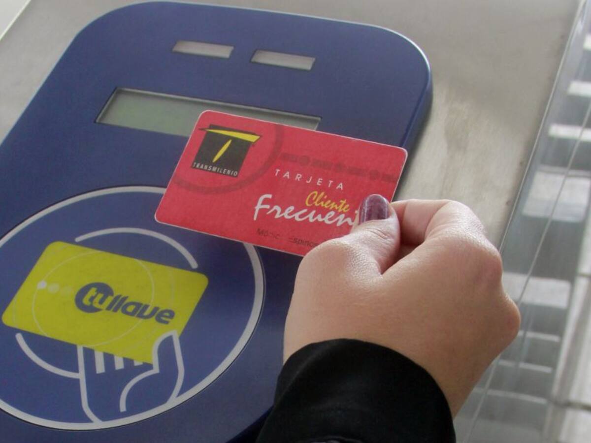 Tarjetas rojas de Transmilenio dejarán de funcionar a partir del 1 de enero