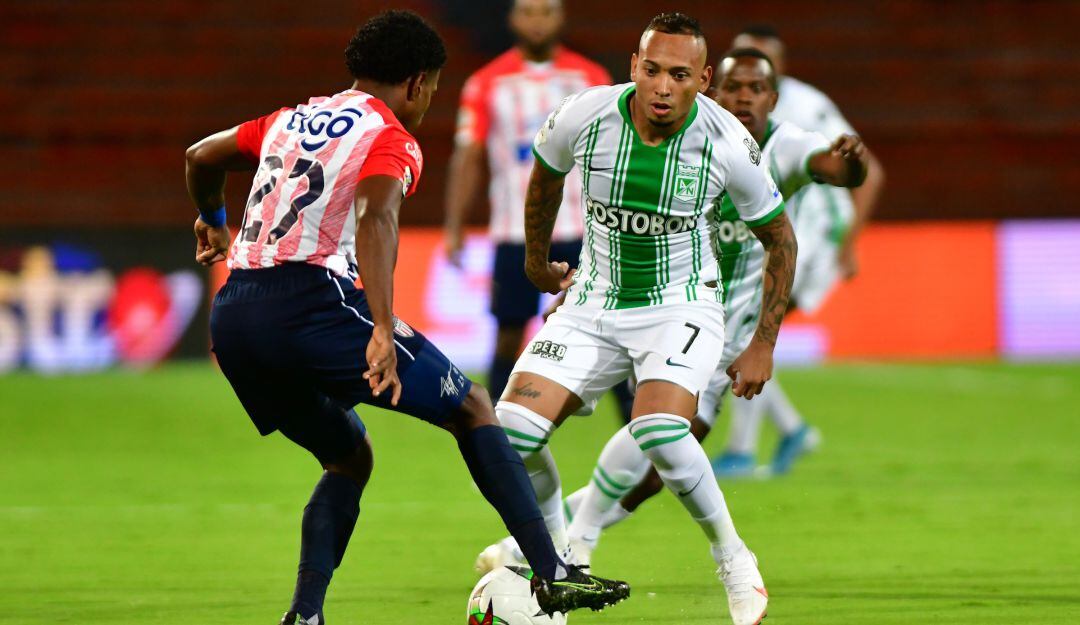 Jarlan Barrera podría ser sancionados por provocar a los hinchas de Junior, su antiguo equipo.