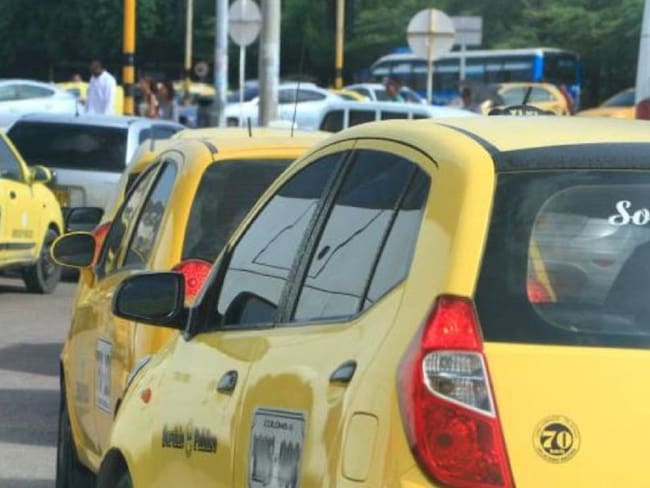 Cambios en el pico y placa para taxis desde este lunes en Cartagena