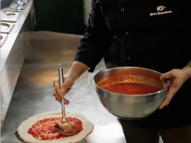 Aymer Carvajal, colombiano reconocido como el mejor pizaiolo de Latinoamérica