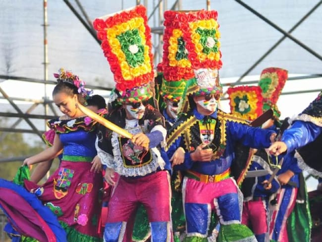 La Danza del Congo Grande de Barranquilla hace apología a tribus guerreras.