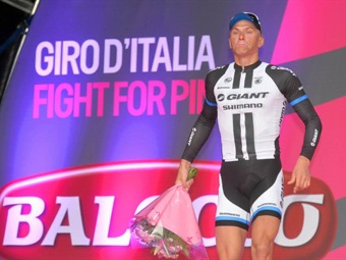 Kittel vuelve a ganar y Ávila termina octavo en la tercera etapa del Giro