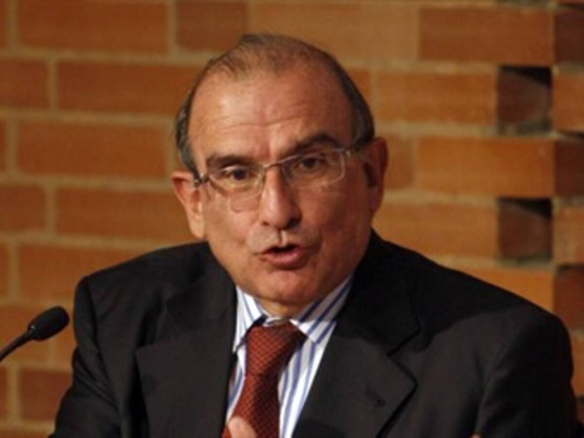 Negociadores de paz del Gobierno se reunieron con Mindefensa y fuerza pública