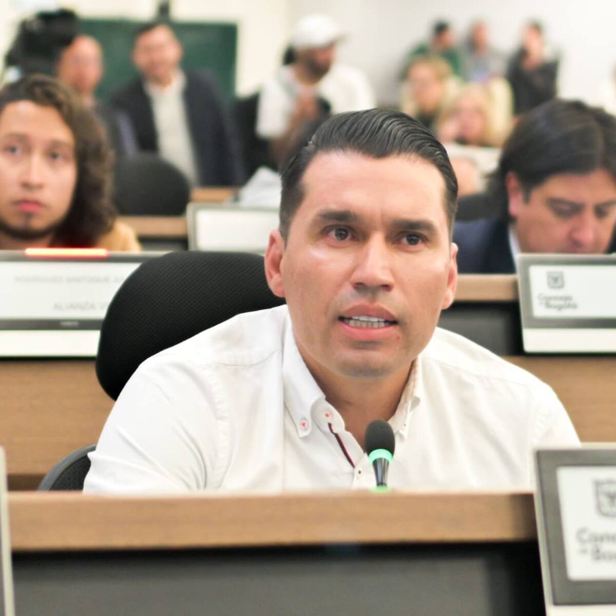 Concejal de Bogotá denuncia que su primo fue asesinado por disidencias en Arauca