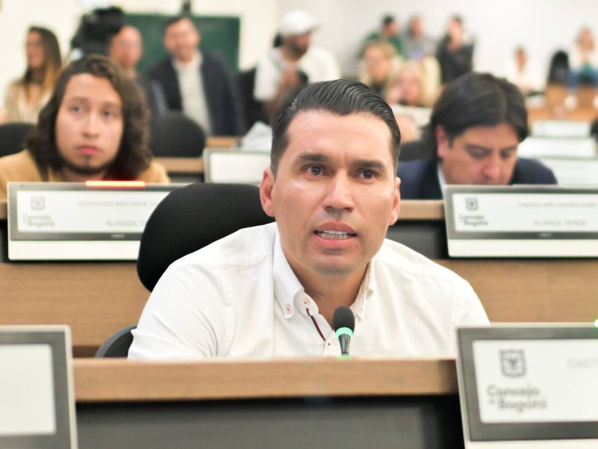 Concejal de Bogotá, fue amenazado por denunciar irregularidades en el colegio Sorrento