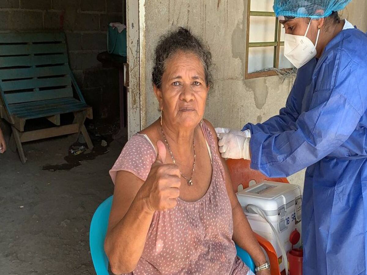 Arrancó la estrategia de vacunación casa a casa en Montería
