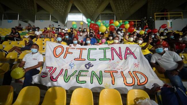 35 los jóvenes de grupos juveniles asistieron al partido de fútbol Real Cartagena Vs Llaneros, en el estadio Jaime Morón