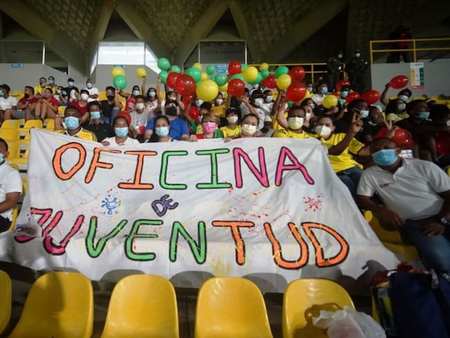 35 los jóvenes de grupos juveniles asistieron al partido de fútbol Real Cartagena Vs Llaneros, en el estadio Jaime Morón 