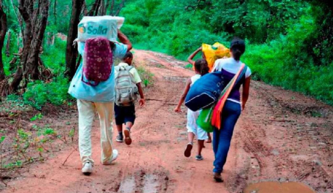 Familias desplazadas por violencia