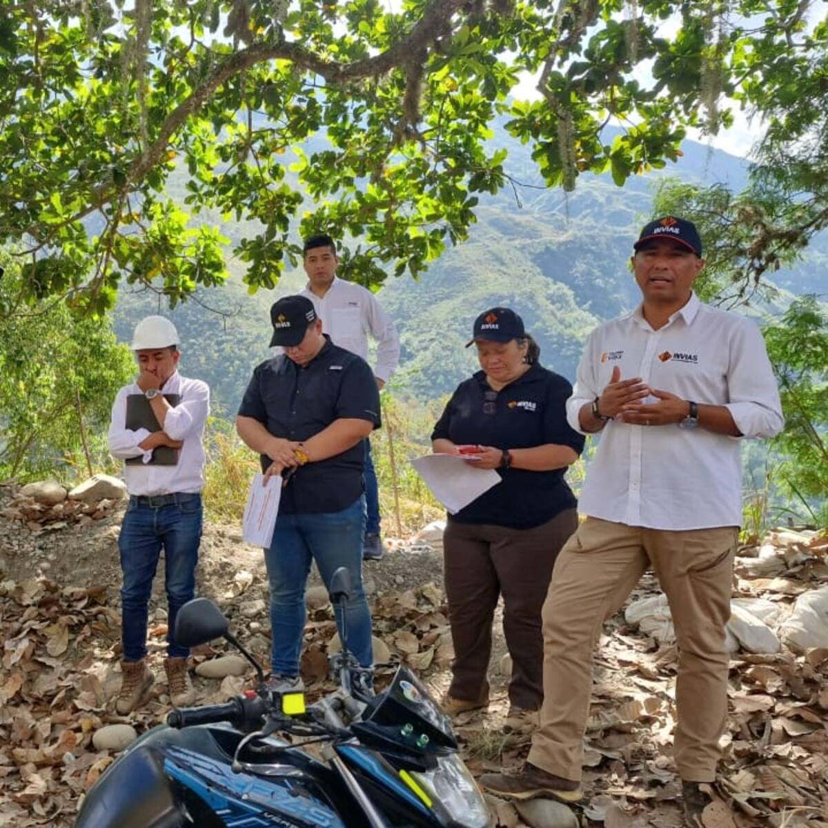 Director del Invías recorrió nuevamente la vía Curos - Málaga
