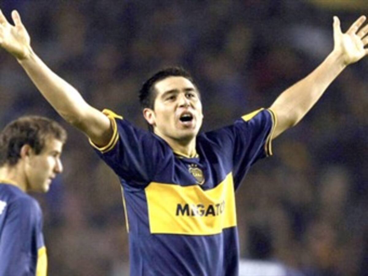 Riquelme renueva contrato por cuatro años con Boca Juniors