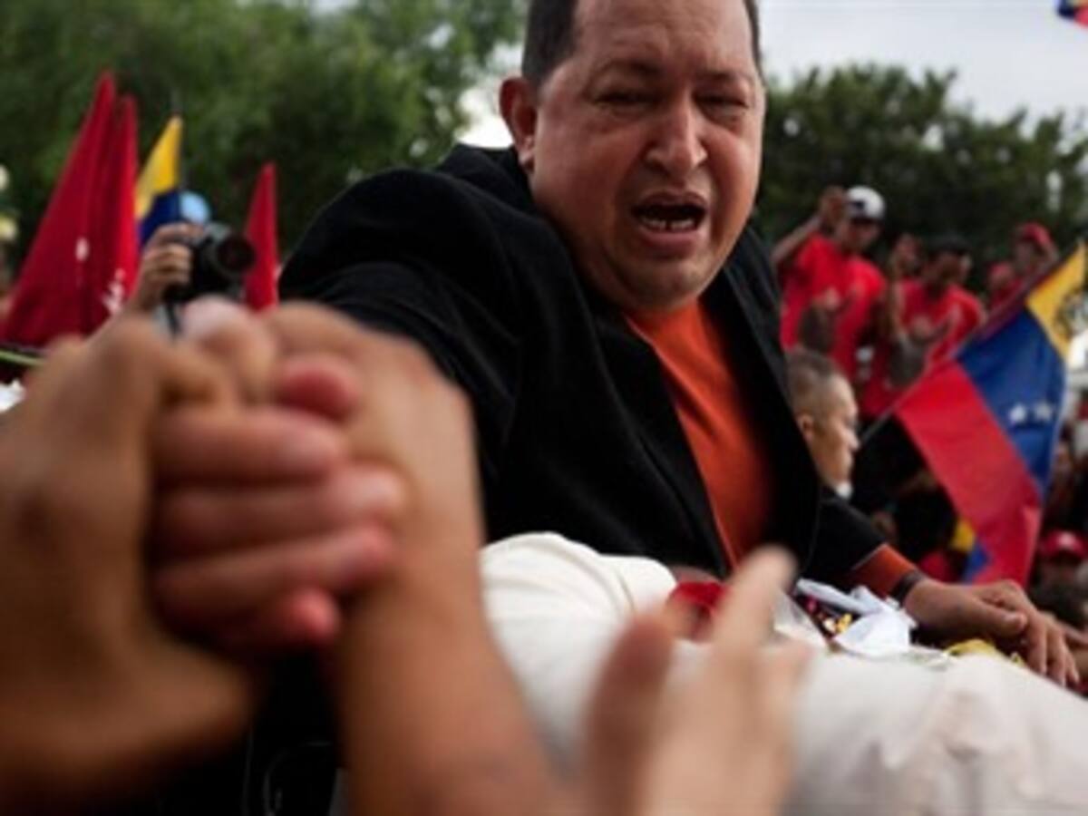 Ministros aseguran que Chávez está 'mejorando' y volverá 'pronto' a Venezuela