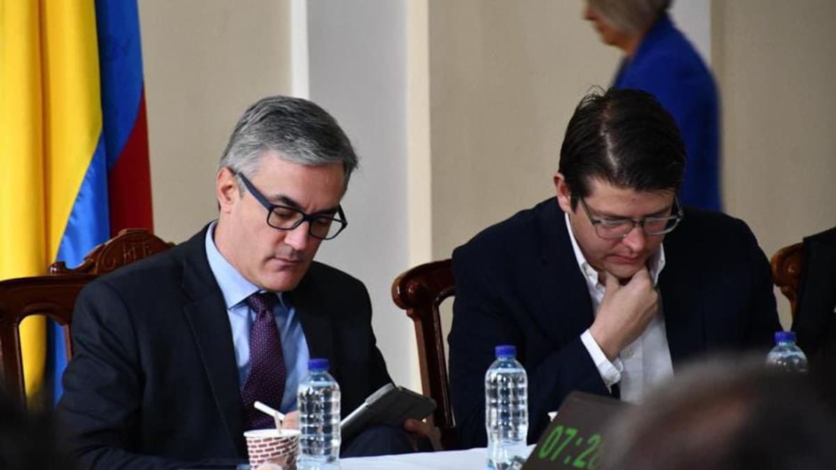 Congresista uribista propone crear una coalición para hacerle oposición a Petro