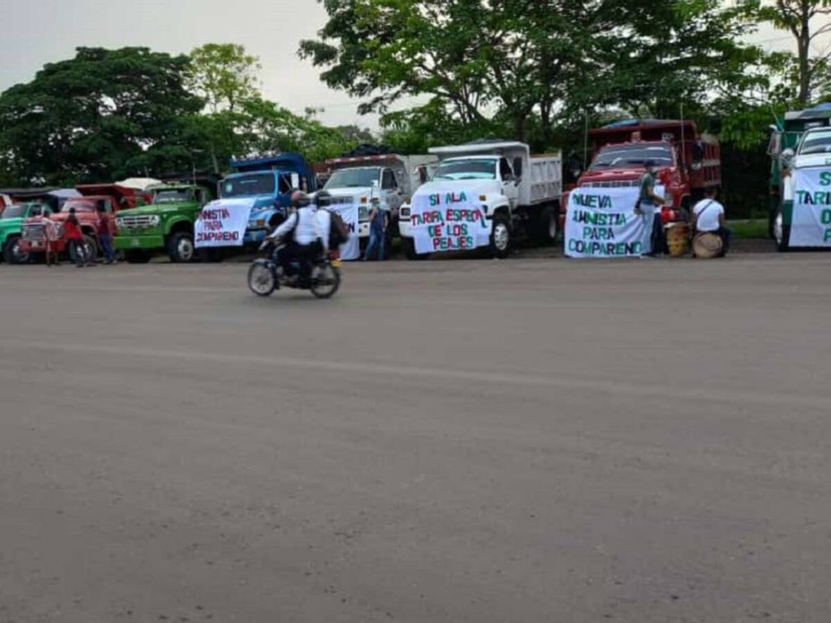 Bloqueos en vías del Atlántico por manifestaciones en peajes
