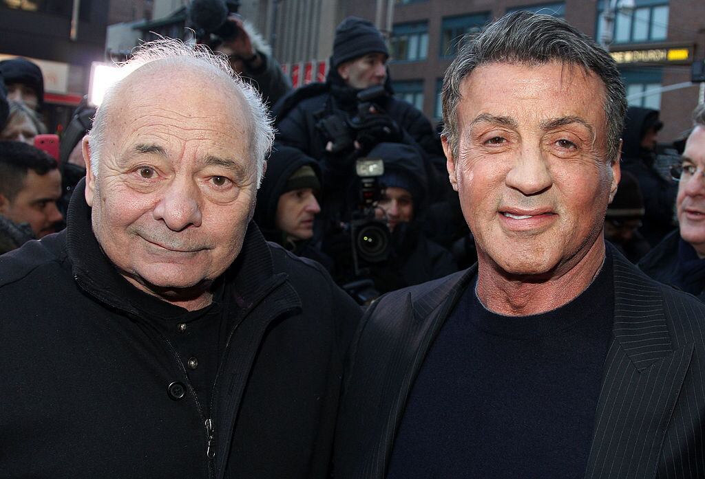 Burt Young y Sylvester Stallone asisten a la noche inaugural de "Rocky" Broadway en el Winter Garden Theatre en la ciudad de Nueva York. (Foto de Bruce Glikas/FilmMagic)
 (Photo by Bruce Glikas/FilmMagic)