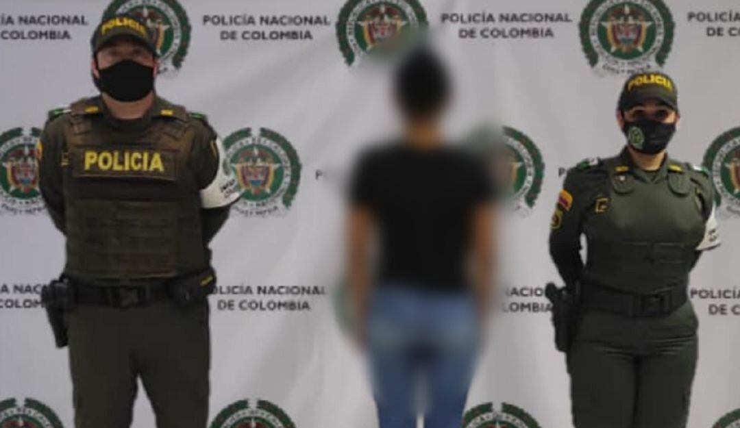 Menor aprehendida por violencia intrafamiliar