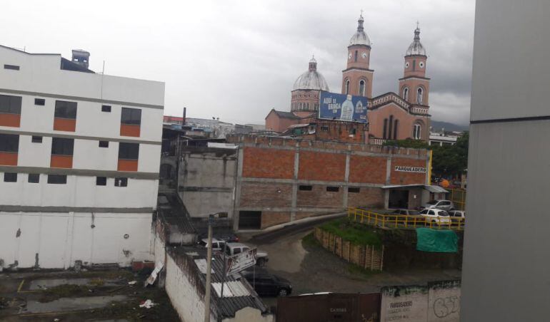 Todos los días Escuche la información local en Caracol Radio 5:45, 6:48, 7:48 y 8:45 a.m.