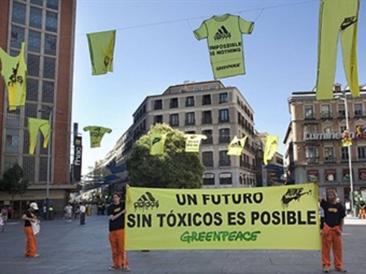 Nuevo estudio de Greenpeace halla tóxicos en ropas de marcas multinacionales