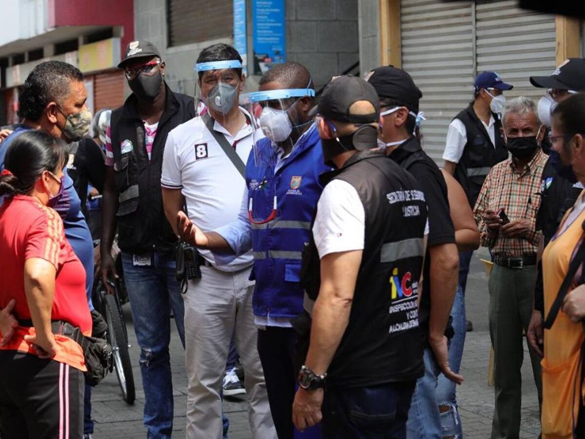 Gran jornada de desinfección en el centro de Cali, hoy jueves