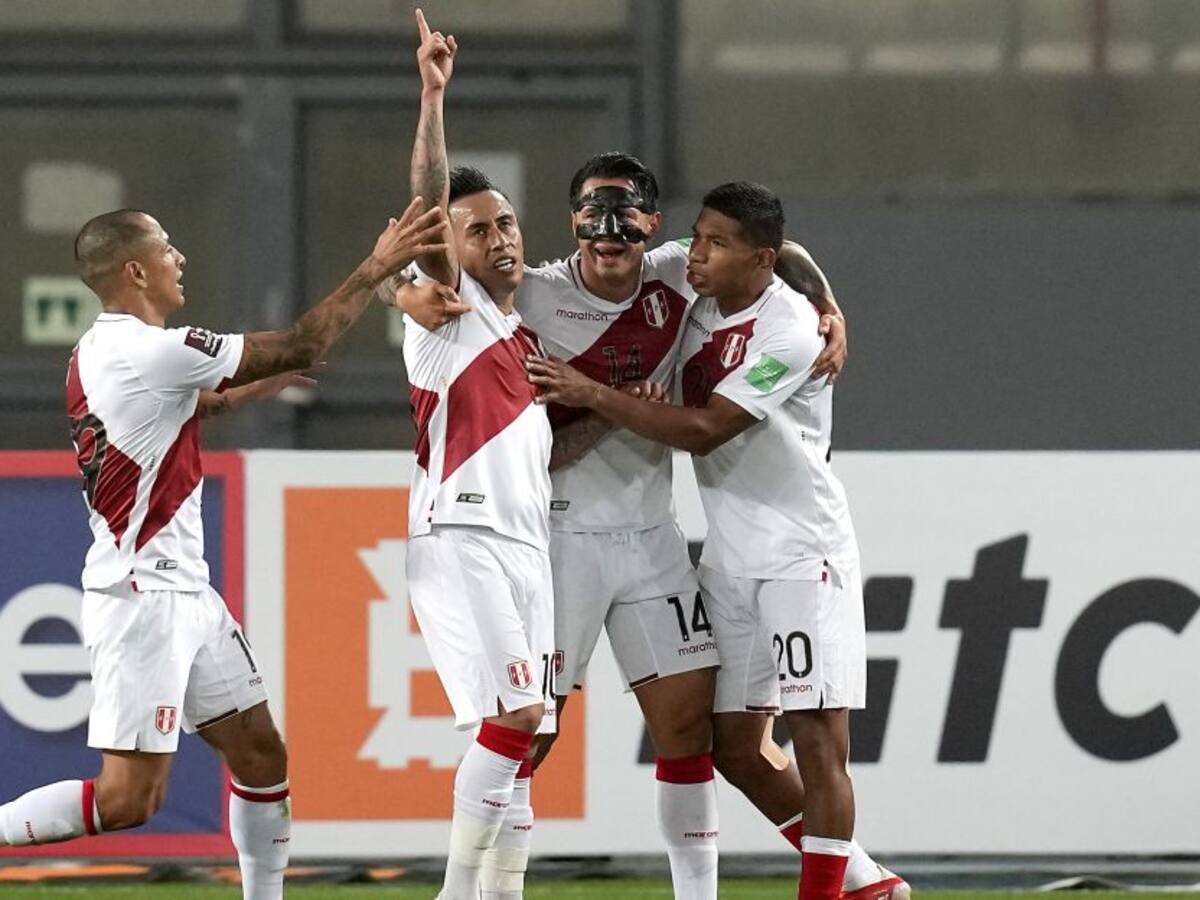 Perú venció a Venezuela y regresó a la pelea en las Eliminatorias