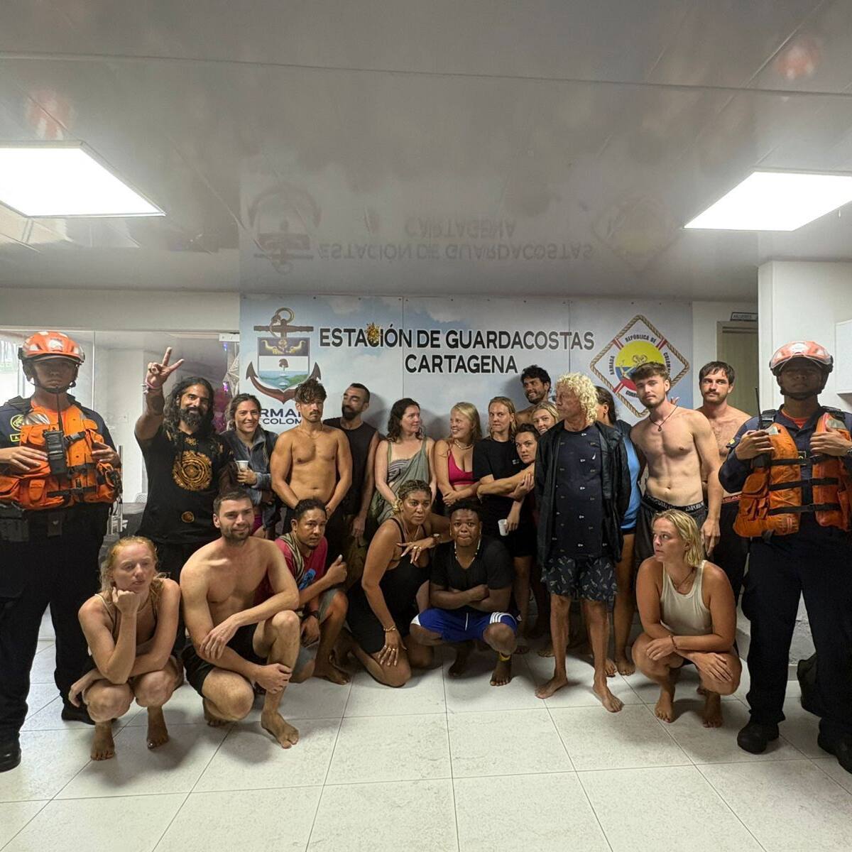 Armada rescató a 20 extranjeros tras naufragio en zona insular de Cartagena