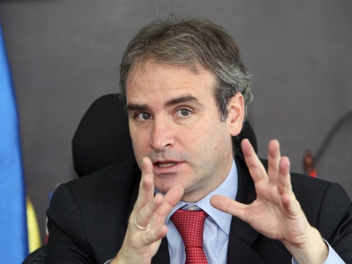 Pliego de cargos por prácticas anticompetitivas contra Procter & Gamble, Postobón y Equion