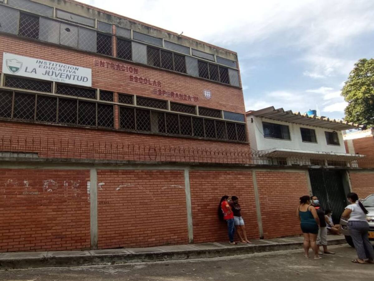 Incertidumbre por colegio construido en falla geológica