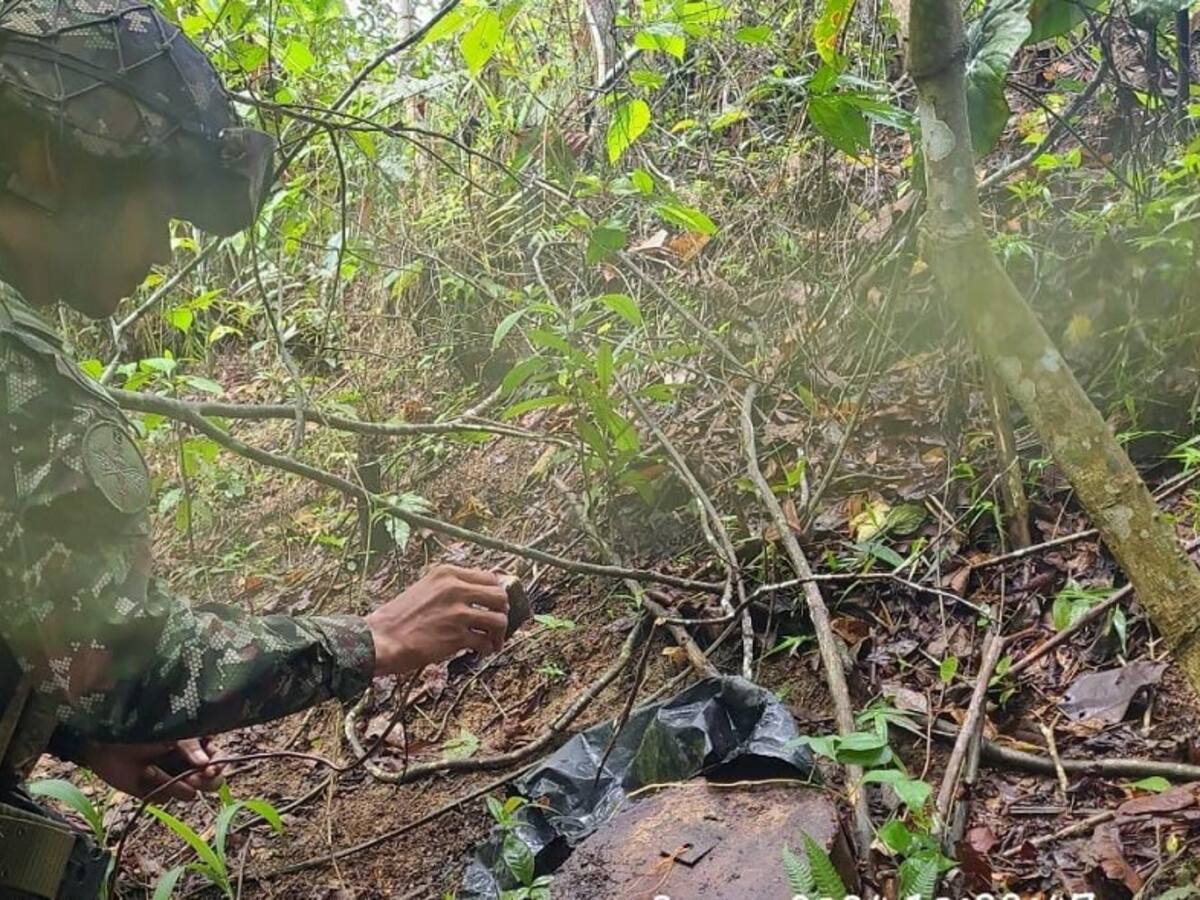Ejército destruyó de manera controlada artefacto explosivo improvisado en sur de Bolívar
