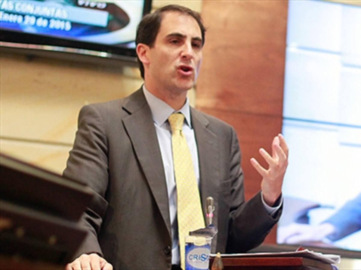 Tres empresas falsificaron pólizas de garantía para exploración petrolera