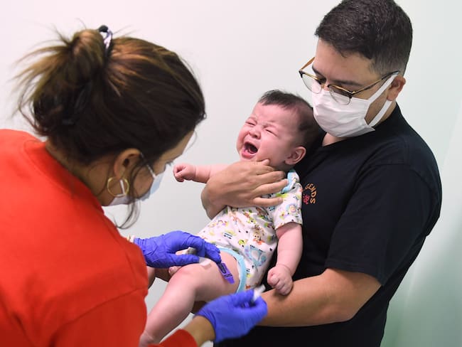 EE.UU. autoriza vacuna de refuerzo COVID-19 para niños de 6 meses a 5 años