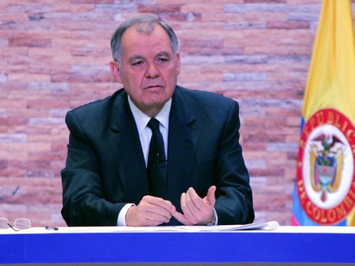 Gobierno estaría legitimando el secuestro al iniciar diálogos con el Eln: procurador