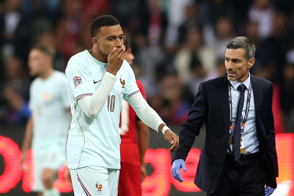 Mbappé sufre complicada lesión con Francia: ¿Se pederá duelos clave de Champions con Real Madrid?. (Photo by Ahmad Mora - UEFA/UEFA via Getty Images)