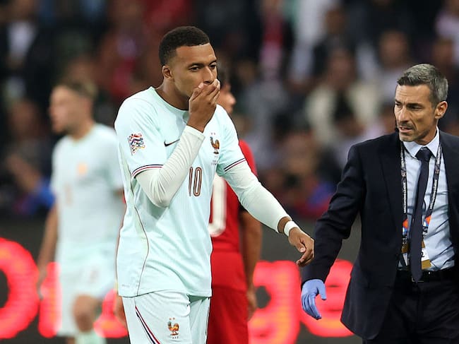 Mbappé sufre complicada lesión con Francia: ¿Se pederá duelos clave de Champions con Real Madrid?. (Photo by Ahmad Mora - UEFA/UEFA via Getty Images)