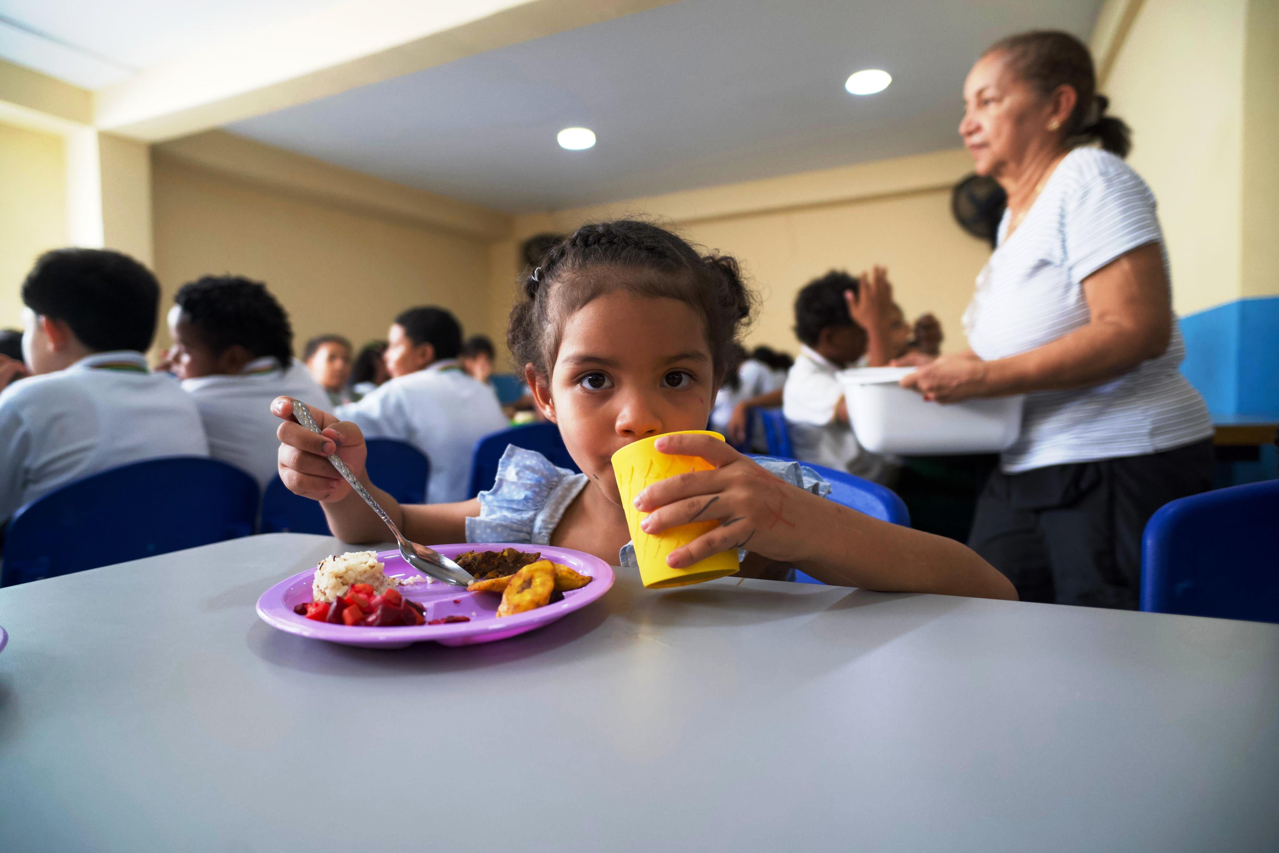Alcaldía de Cartagena inaugura comedor escolar en la Institución Edicativa Fernando de La Vega