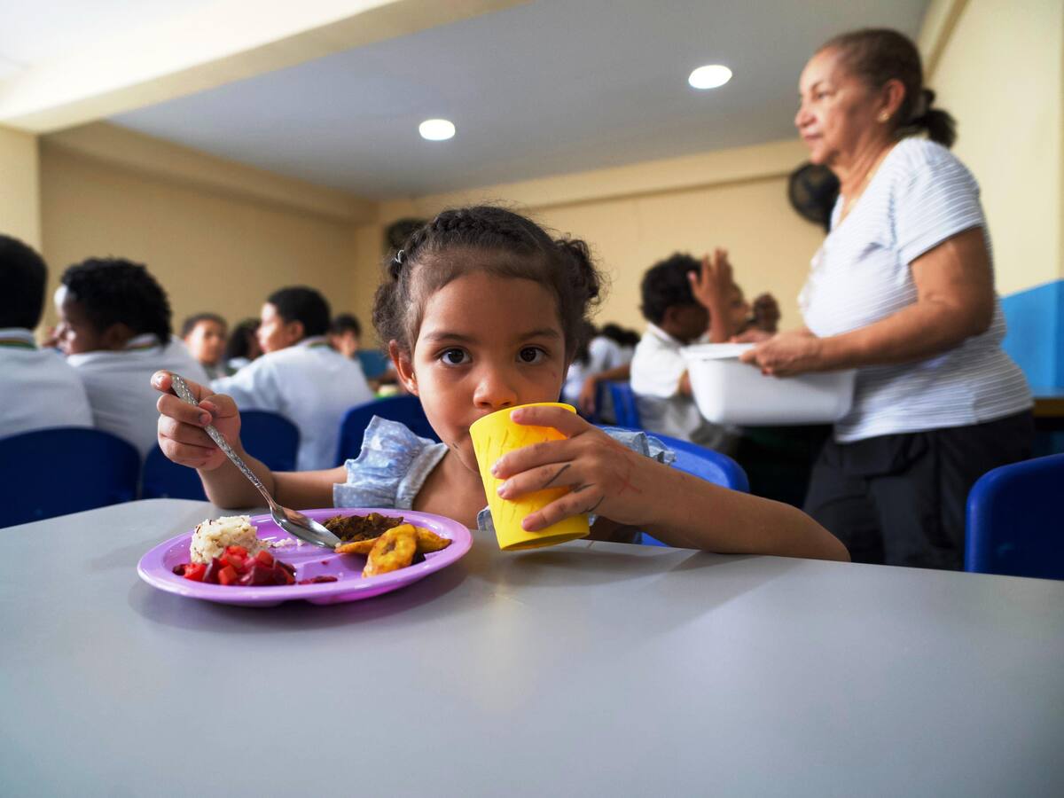 Alcaldía de Cartagena inaugura comedor escolar en la Institución Educativa Fernando de La Vega