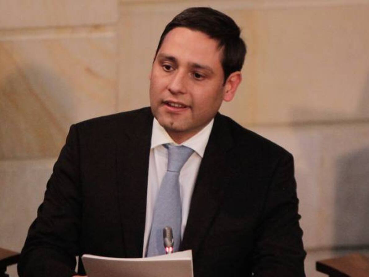Gobierno a control político por incumplimientos en el manejo de las regalías