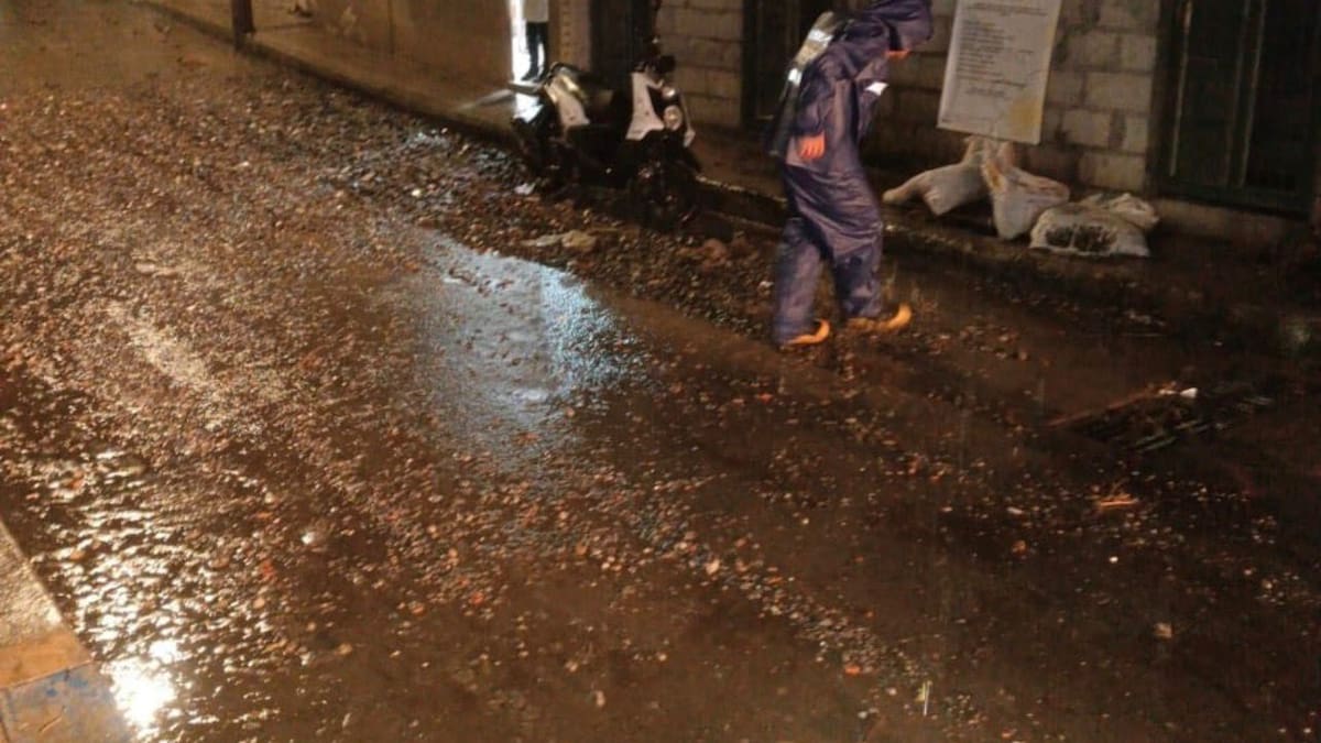 Lluvias intensas y vientos huracanados en Manzanares, Caldas dejan 6 viviendas inundadas