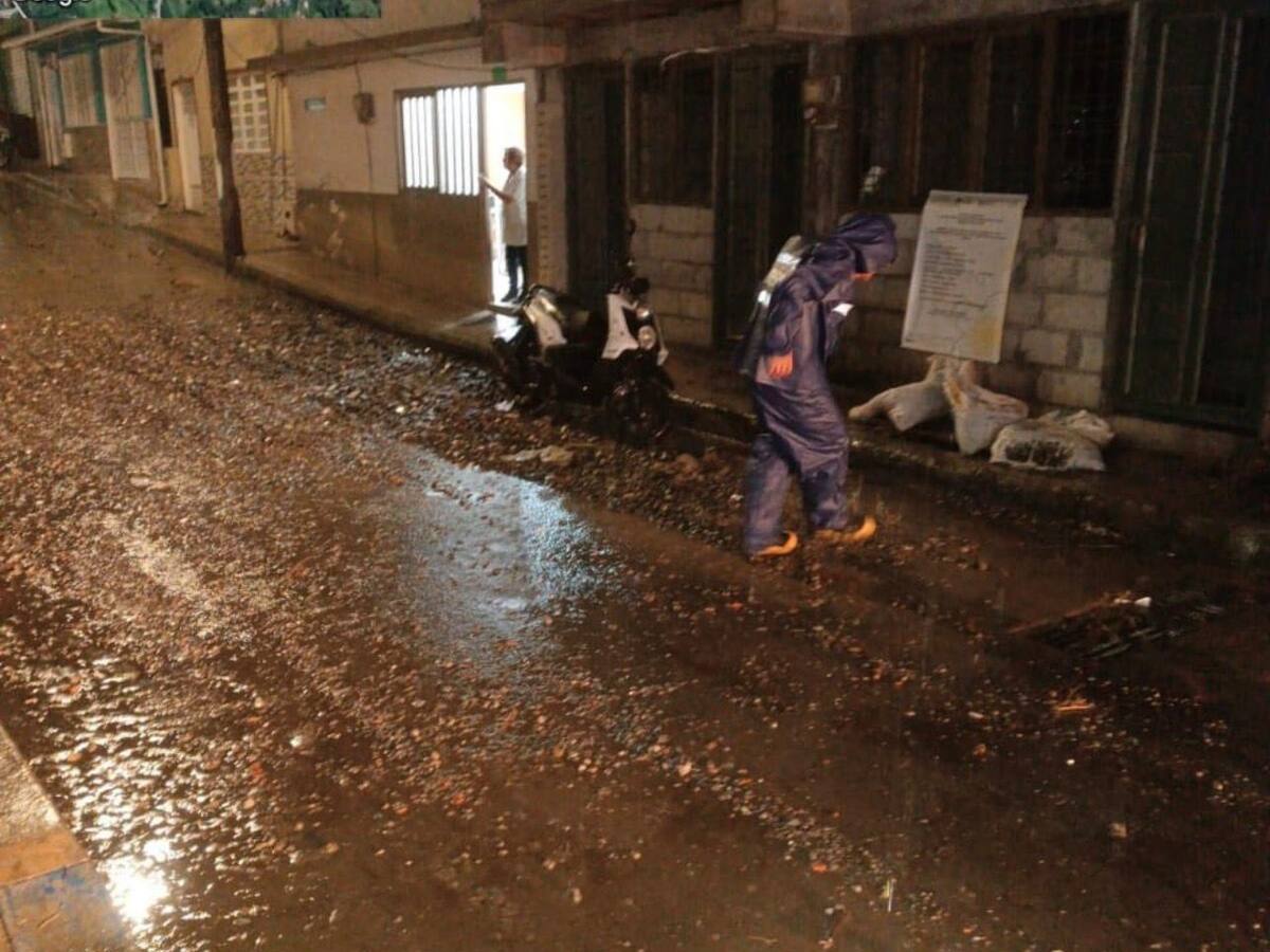 Lluvias intensas y vientos huracanados en Manzanares, Caldas dejan 6 viviendas inundadas