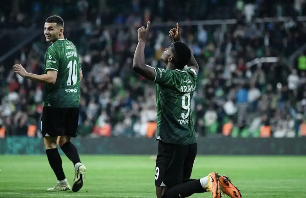 Un gol más a la cuenta personal del delantero colombiano / @FCFKrasnodar