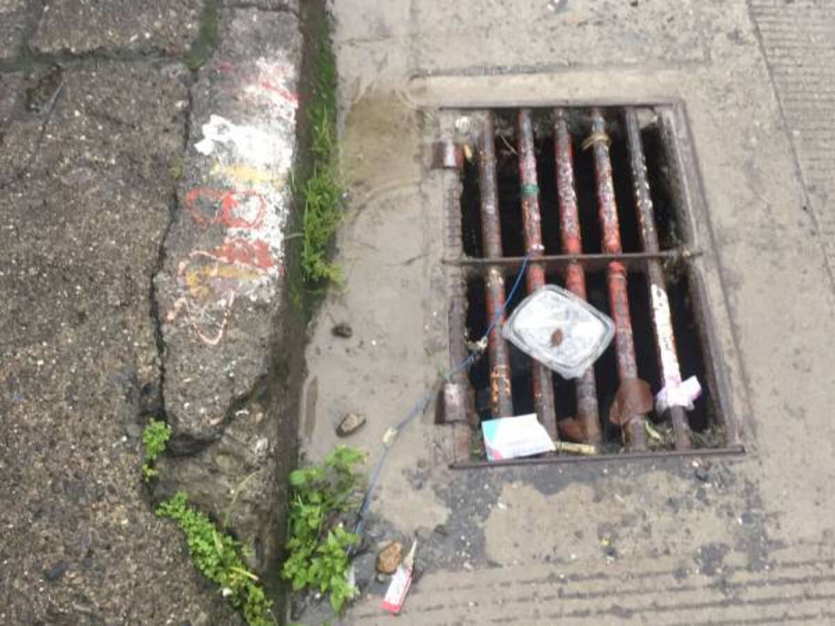 Más de 2000 kilos de basuras han sido lanzadas a las alcantarillas este año