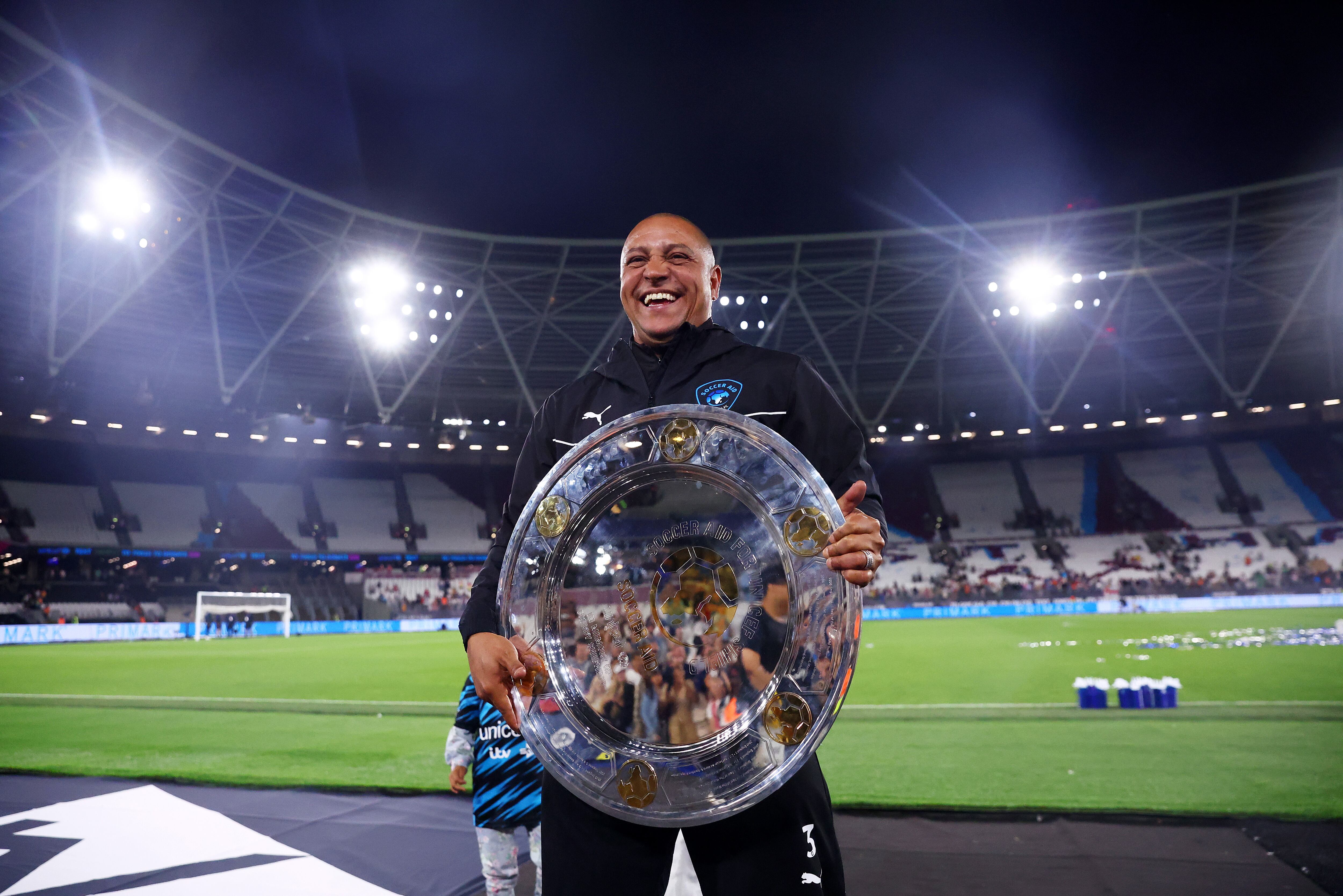 El futbolista Roberto Carlos. (Photo by Alex Pantling/Getty Images)