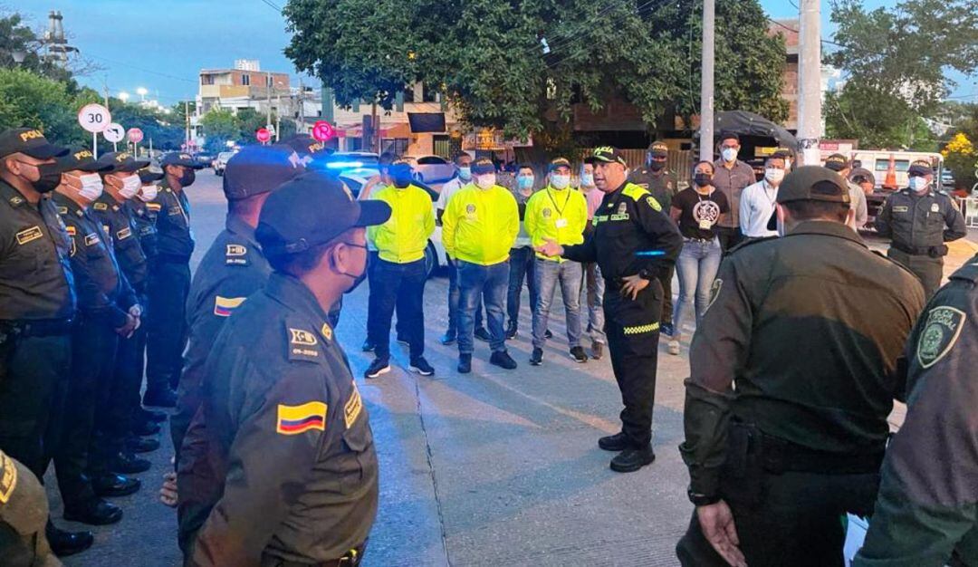Dispositivo de seguridad en el departamento para la celebración del “día de amor y amistad” 