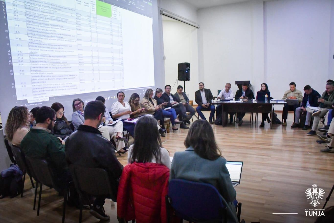 La alcaldesa (e) de Tunja, María Paula Jiménez, adelantó el Consejo de Gobierno ampliado en el auditorio CREM / Foto: Alcaldía de Tunja.